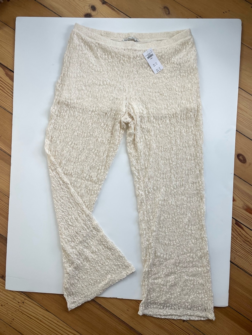 Abercrombie & Fitch Cream Crochet Panzs size L
